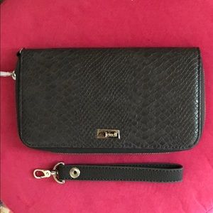 Thirty-One “All About the Benjamins” Wallet/Clutch